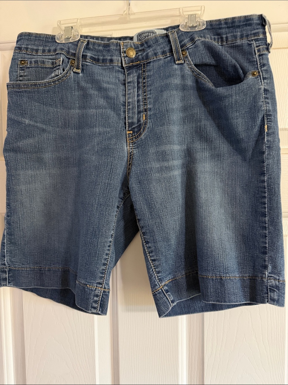 Signature Levi Strauss Classic Midwash Denim Bermuda Shorts - Blue